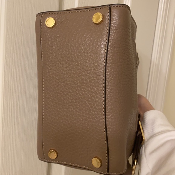 Michael Kors Satchel Medium Leather Mercer Messenger Handbag Crossbody - Picture 5 of 11